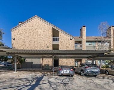 8888 Tallwood Dr - Photo Thumbnail 13