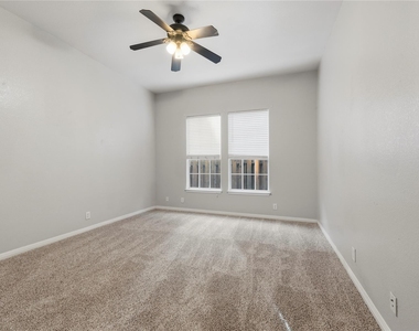 5102 Caswell Ave - Photo Thumbnail 16