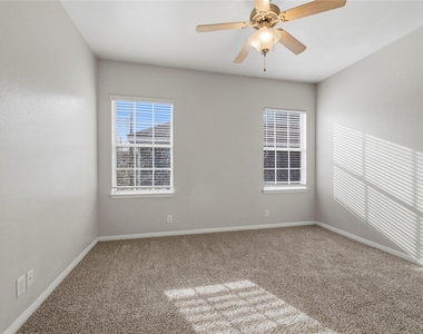 5102 Caswell Ave - Photo Thumbnail 28