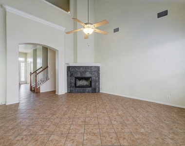 5102 Caswell Ave - Photo Thumbnail 1