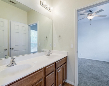 5102 Caswell Ave - Photo Thumbnail 21