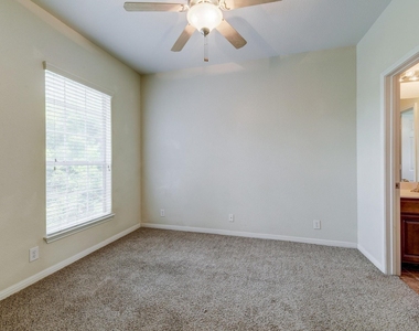 5102 Caswell Ave - Photo Thumbnail 18