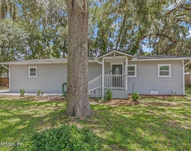 600 Lemon Street - Photo Thumbnail 8
