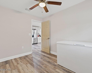 600 Lemon Street - Photo Thumbnail 29