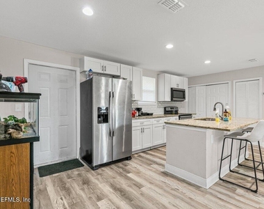 600 Lemon Street - Photo Thumbnail 24