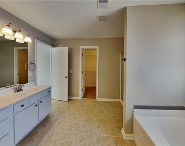441 Argonne Terrace - Photo Thumbnail 9