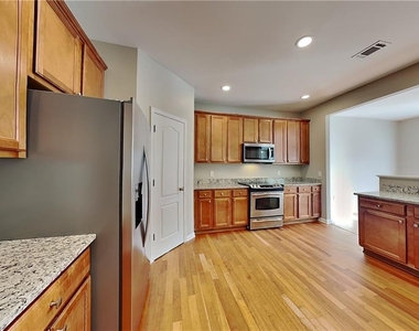 441 Argonne Terrace - Photo Thumbnail 4