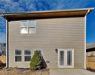 441 Argonne Terrace - Photo Thumbnail 16