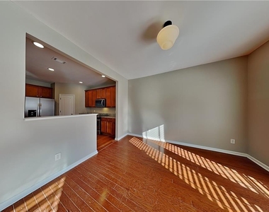 441 Argonne Terrace - Photo Thumbnail 6