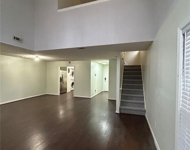 1730 Paddlewheel Drive Ne - Photo Thumbnail 11