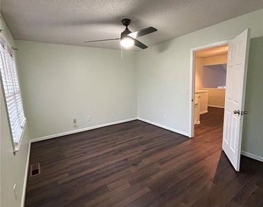 1730 Paddlewheel Drive Ne - Photo Thumbnail 28