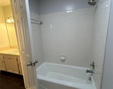 1730 Paddlewheel Drive Ne - Photo Thumbnail 18