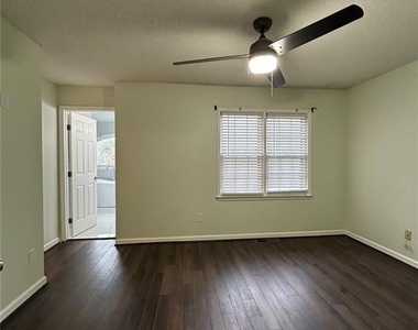 1730 Paddlewheel Drive Ne - Photo Thumbnail 20