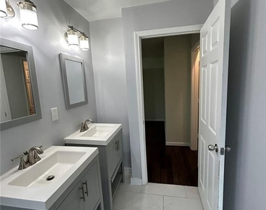 1730 Paddlewheel Drive Ne - Photo Thumbnail 27