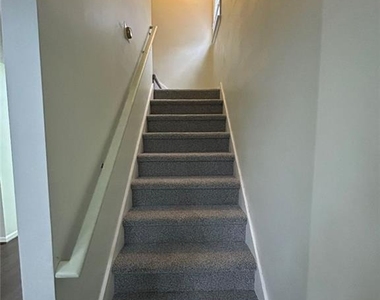1730 Paddlewheel Drive Ne - Photo Thumbnail 12