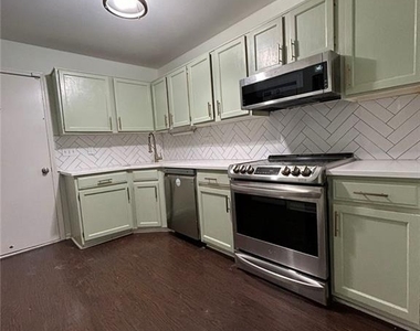 1730 Paddlewheel Drive Ne - Photo Thumbnail 6