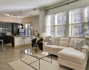 2115 Piedmont Road Ne - Photo Thumbnail 2