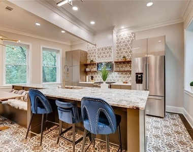 1116 Piedmont Avenue Ne - Photo Thumbnail 10