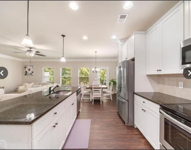 1427 Haynescrest Court - Photo Thumbnail 6