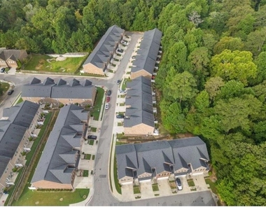 1427 Haynescrest Court - Photo Thumbnail 12