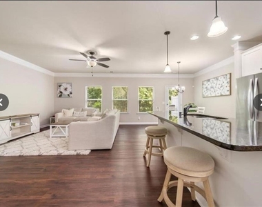 1427 Haynescrest Court - Photo Thumbnail 4