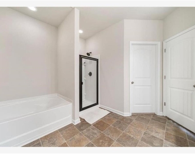 1427 Haynescrest Court - Photo Thumbnail 9
