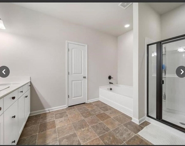 1427 Haynescrest Court - Photo Thumbnail 8