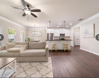 1427 Haynescrest Court - Photo Thumbnail 2
