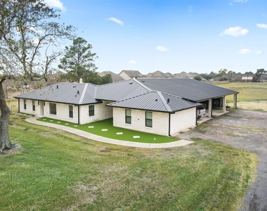4002 Dixie Farm Road - Photo Thumbnail 26