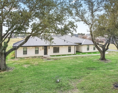 4002 Dixie Farm Road - Photo Thumbnail 27