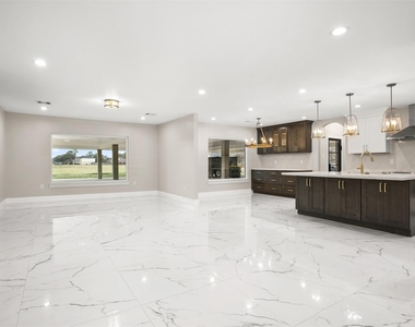 4002 Dixie Farm Road - Photo Thumbnail 4