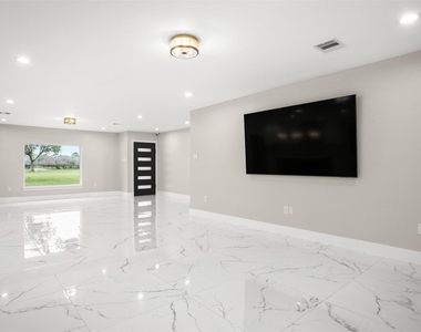 4002 Dixie Farm Road - Photo Thumbnail 2