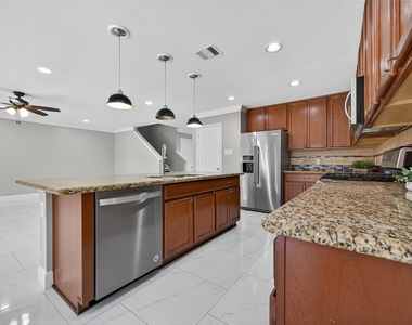 18603 Morgans Forest Lane - Photo Thumbnail 6