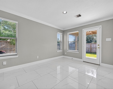 18603 Morgans Forest Lane - Photo Thumbnail 5