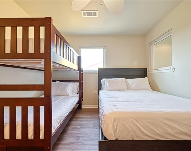 2102 Todville Road - Photo Thumbnail 31