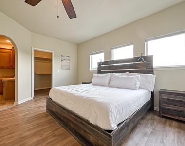 2102 Todville Road - Photo Thumbnail 16