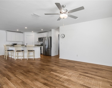 839 Yellowbird Drive - Photo Thumbnail 7