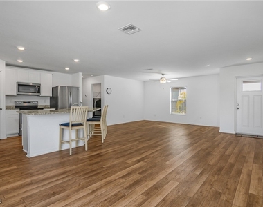 839 Yellowbird Drive - Photo Thumbnail 8