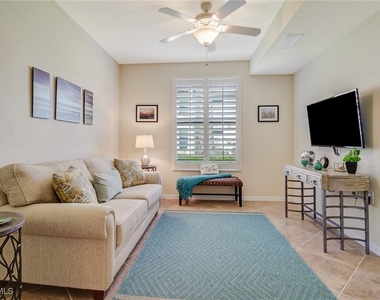 9514 Avellino Way - Photo Thumbnail 12