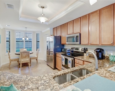 9514 Avellino Way - Photo Thumbnail 9