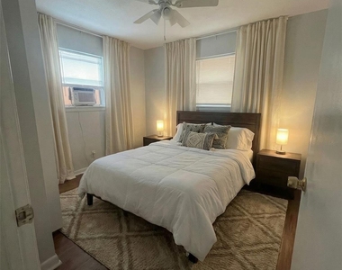 4911 Delano Street - Photo Thumbnail 9