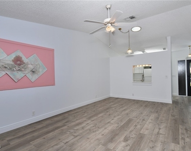 17502 Island Inlet Court - Photo Thumbnail 21