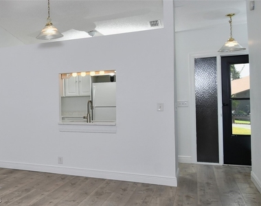17502 Island Inlet Court - Photo Thumbnail 6