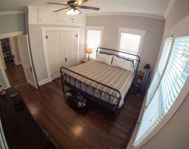 210 Tabor Street - Photo Thumbnail 17