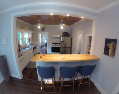 210 Tabor Street - Photo Thumbnail 9
