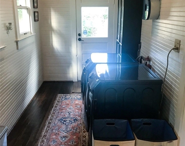 210 Tabor Street - Photo Thumbnail 12