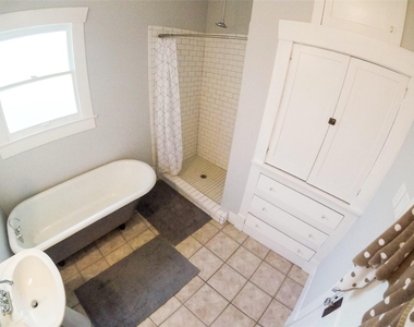 210 Tabor Street - Photo Thumbnail 19
