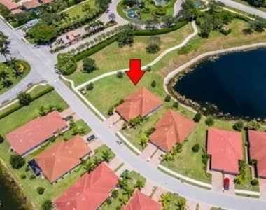 1414 Oceania Drive S - Photo Thumbnail 6