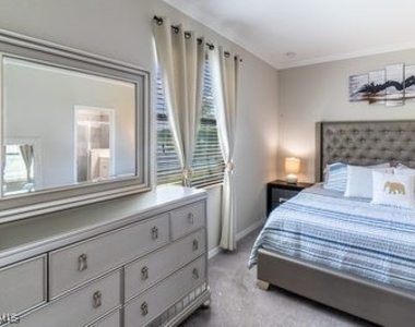1414 Oceania Drive S - Photo Thumbnail 29