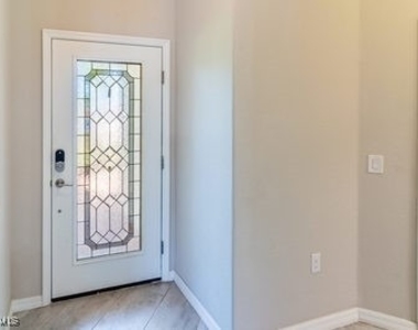 1414 Oceania Drive S - Photo Thumbnail 8